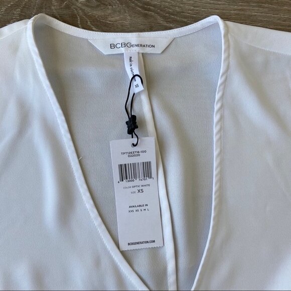 NWT  BCBGeneration Elbow Sleeve Satin Wrap Top - Picture 4 of 9